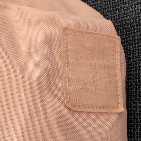 HERSCHEL BAG EUC - Picture 2 of 13